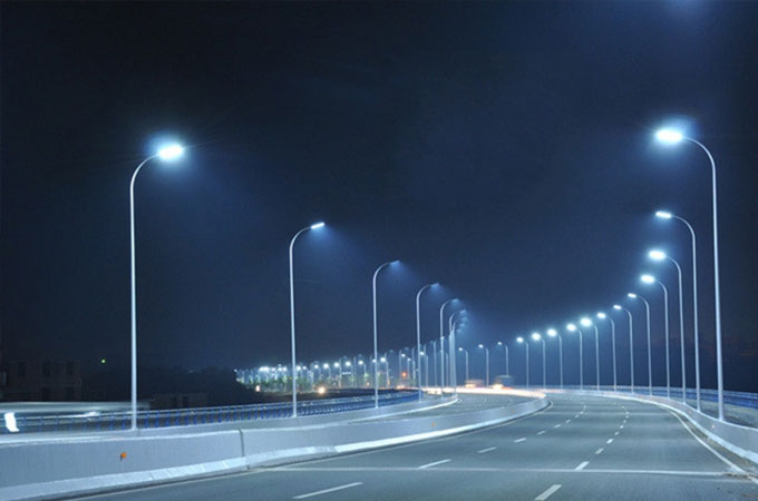 Die weltweite Solar Street Lighting Industry wird voraussicht lich bis 2030 15,7 Milliarden US-Dollar erreichen