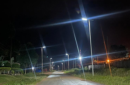 Den Weg beleuchten: All-in-One-Solar-Straßen leuchten, die die Transport infrastruktur verändern