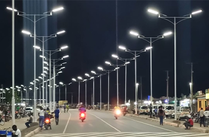 Am Rande des Wassers: Solar Street Light Company für Marina und Dock Lighting