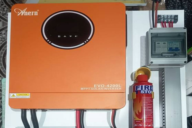 10 Sets Anern EVO 4200 4,2 kW Solar-Wechselrichter auf den Philippinen