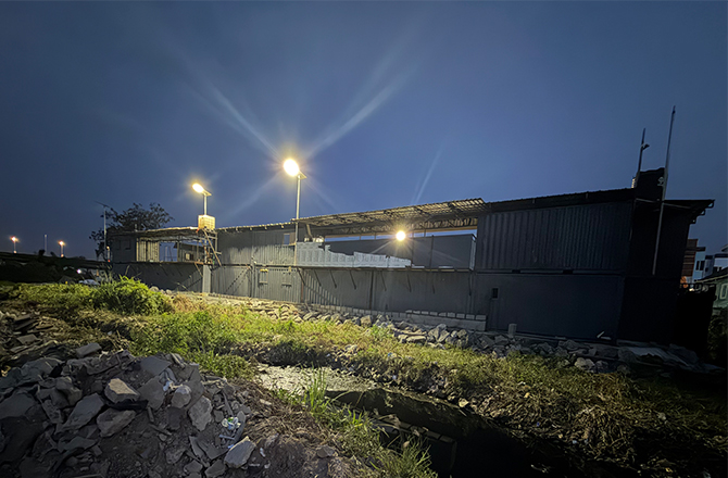 Anern Nigeria Solar-Straßenlaternen-Projektfallstudie: SLB 250W mit 6m Lichtmast